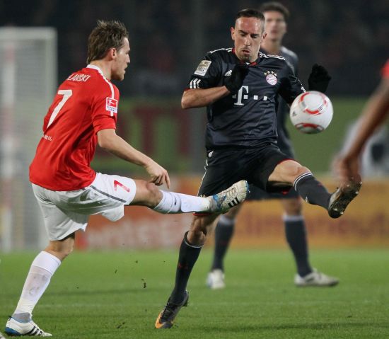 队的整体凝 队的整体凝